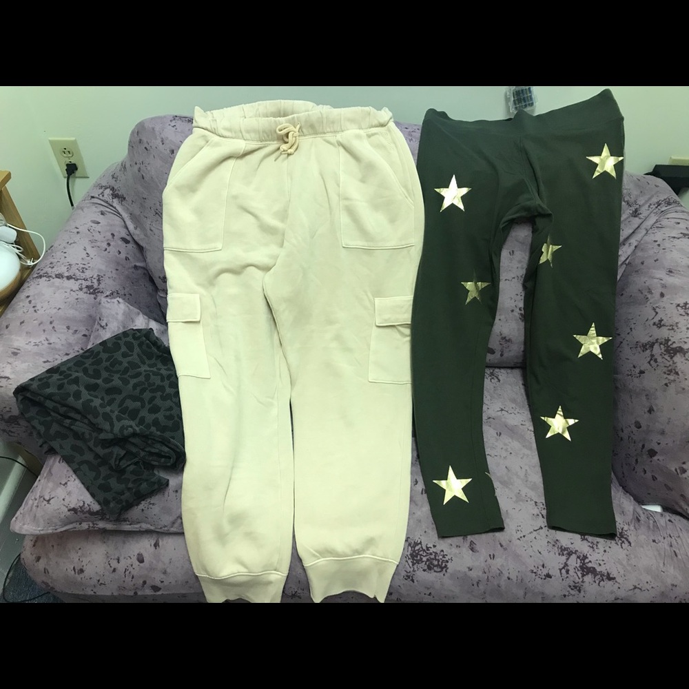 1 pair of PINK joggers 1 pair of yoga pants sz L